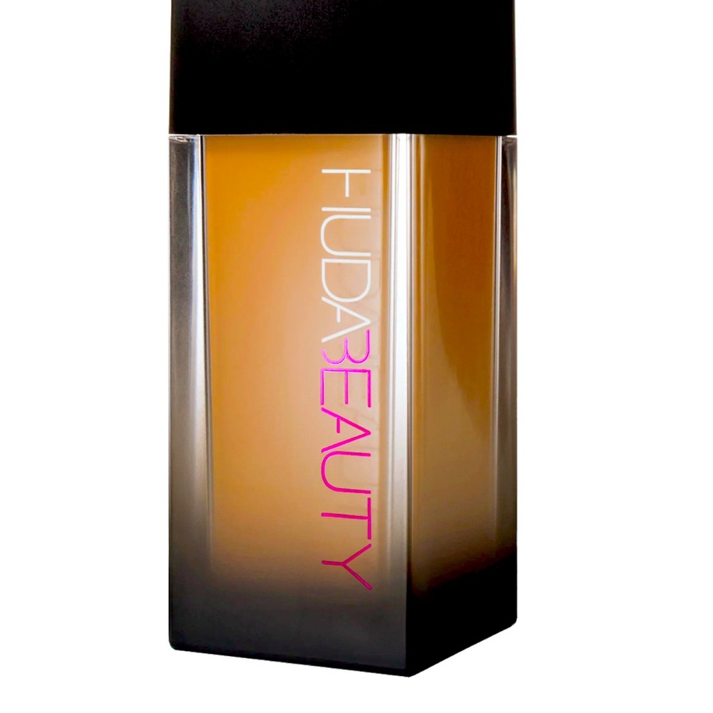 Huda beauty foundation